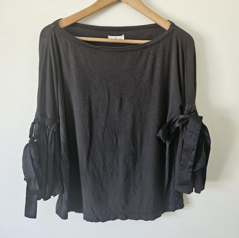 Lou & grey black bell sleeve top